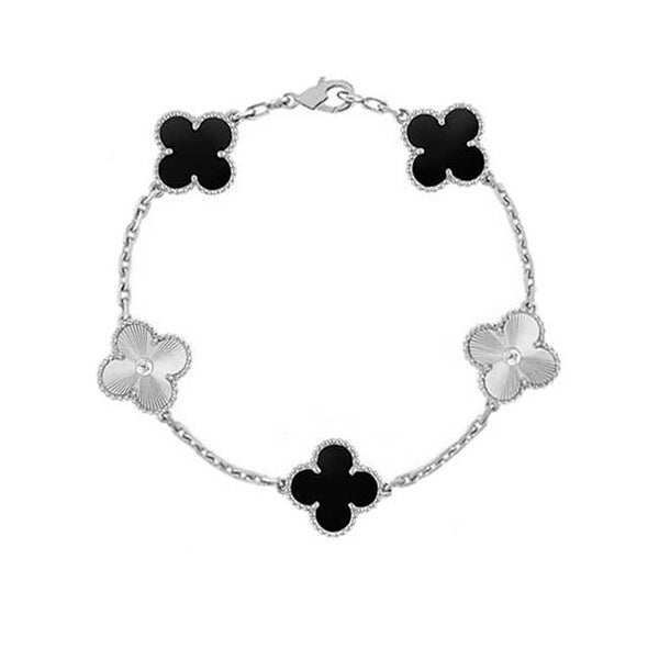 VIRAL OUTFIT 6 - CRIMSON CHILL